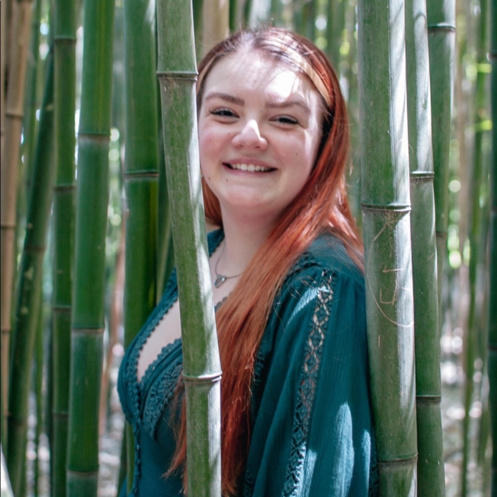 Meet your Posher, Alicia